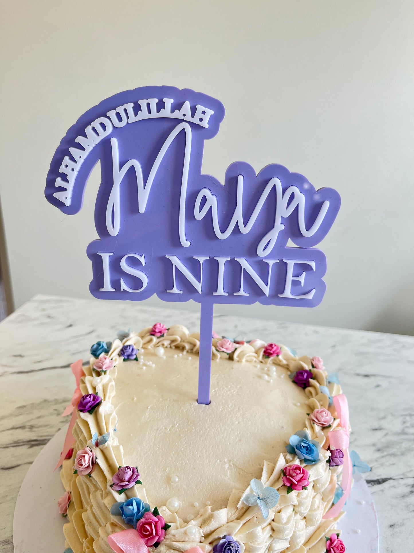 Cake topper