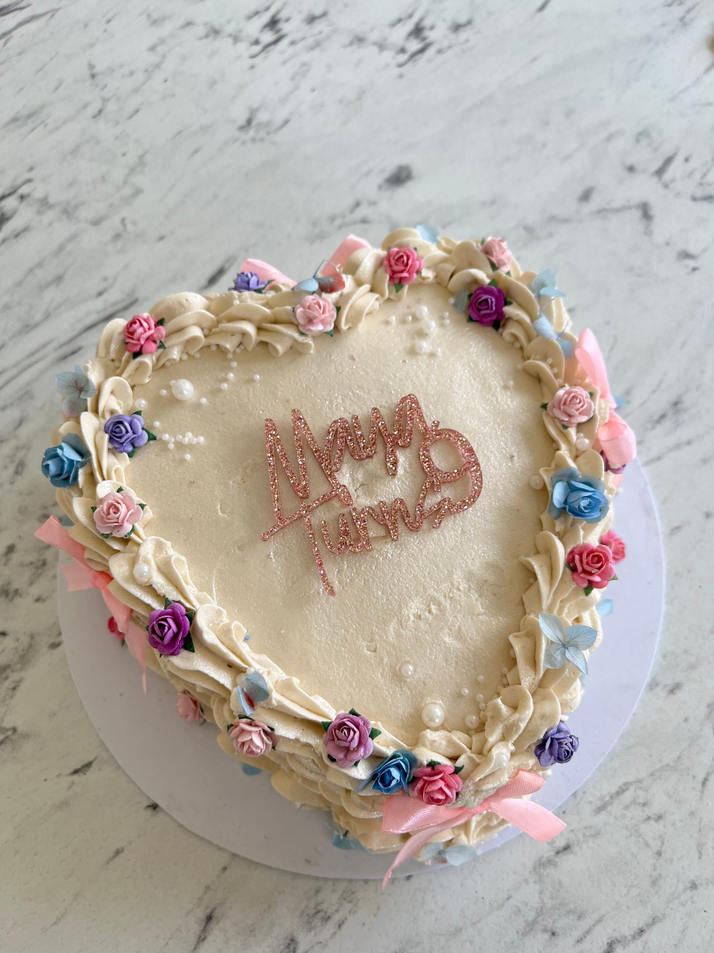 Cake charm personalised