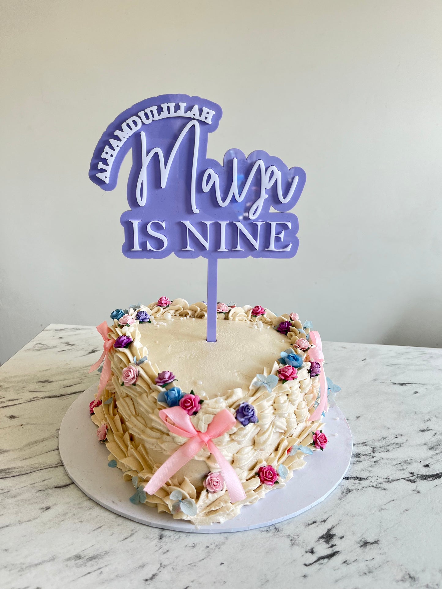 Cake topper