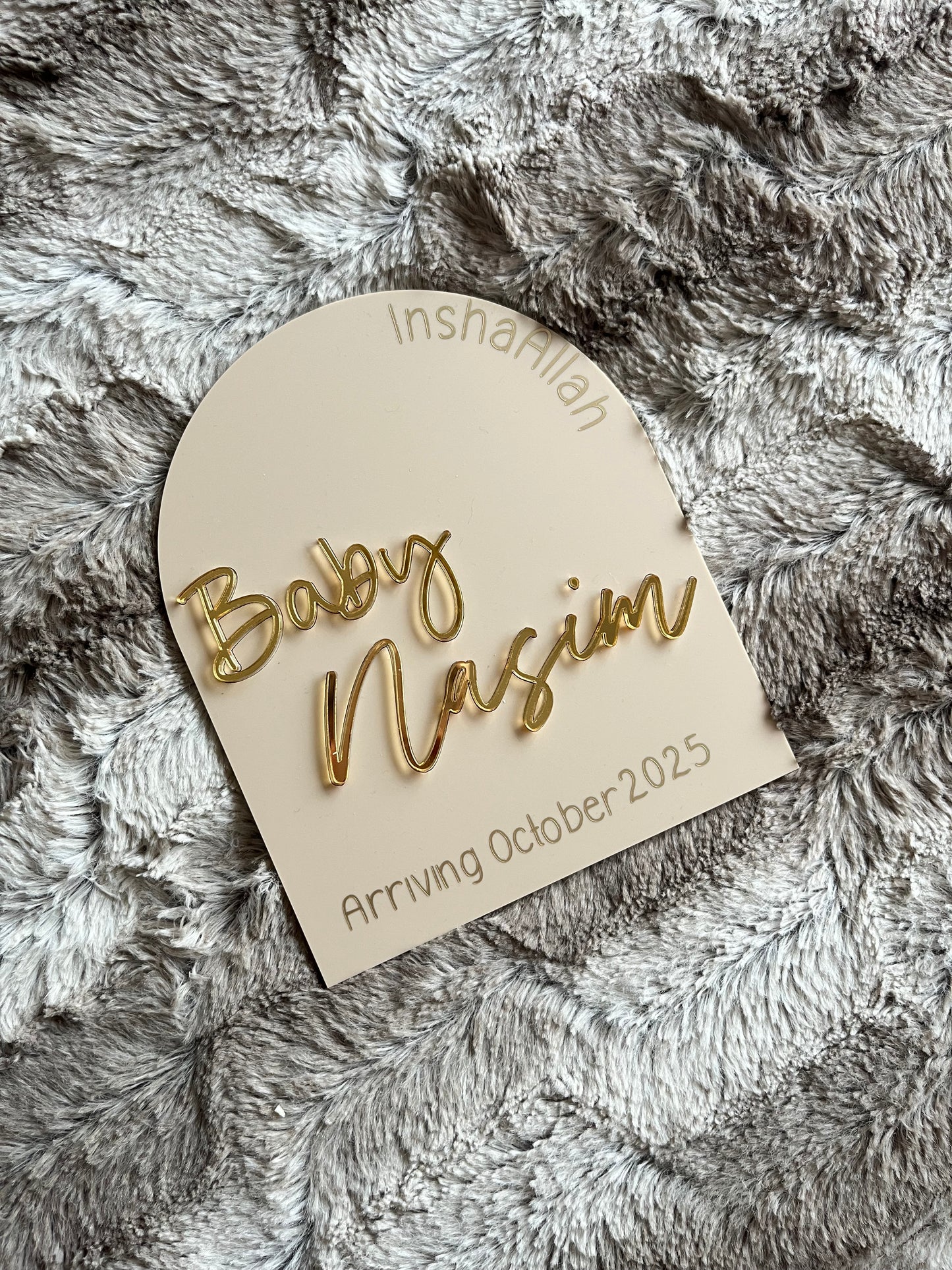 Personalised pregnancy announcement