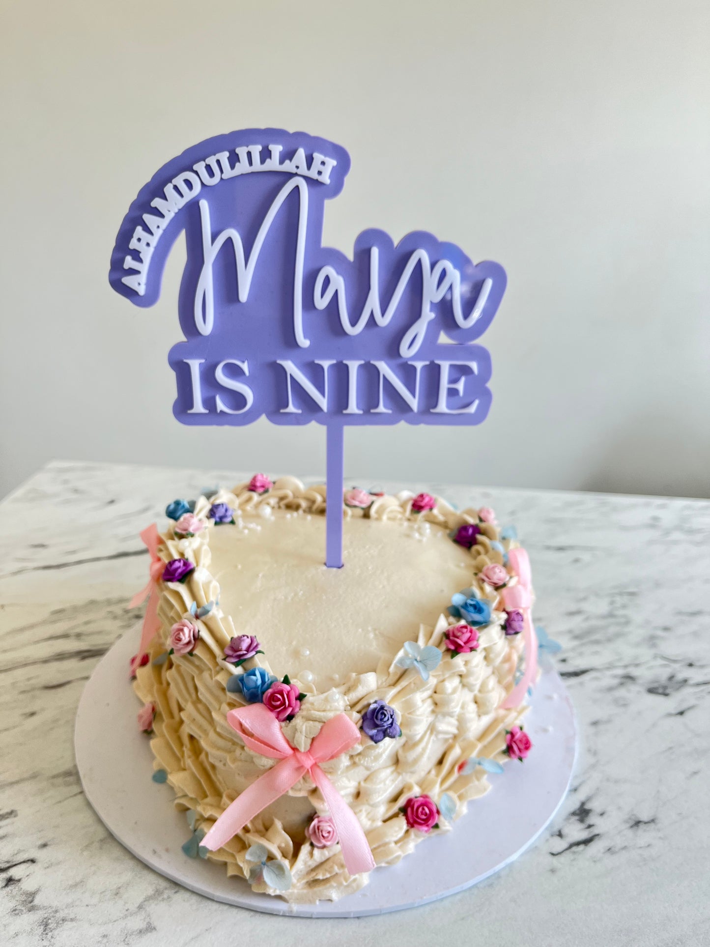 Cake topper
