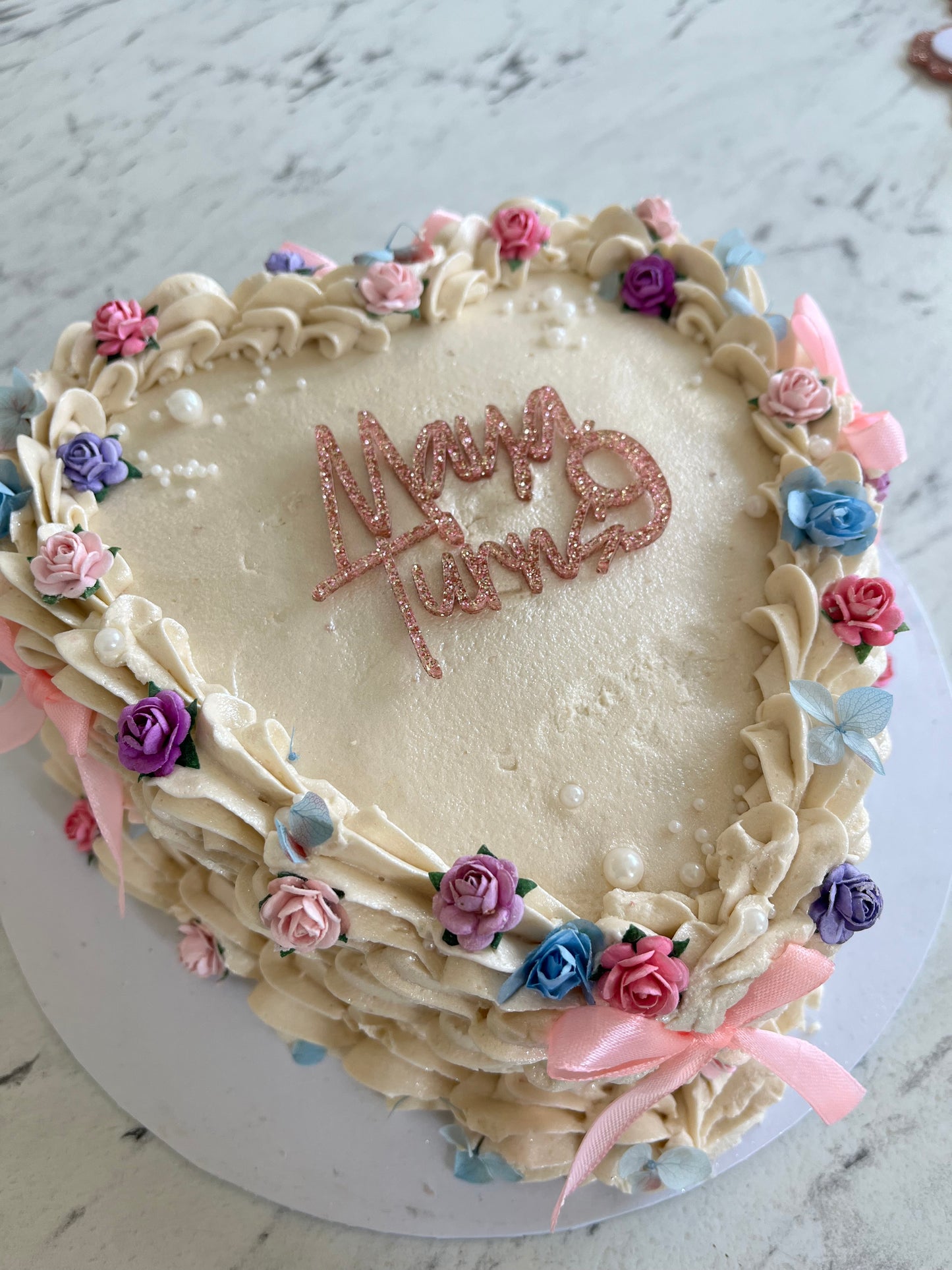 Cake charm personalised