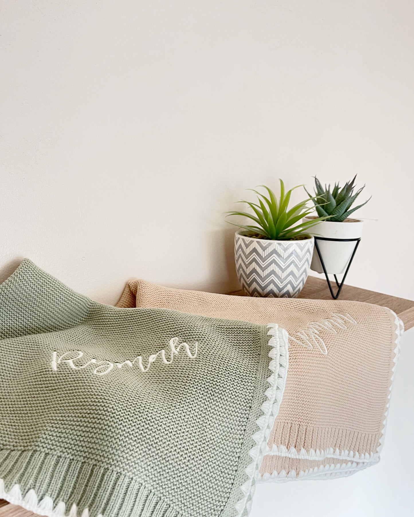 Knitted personalised blanket