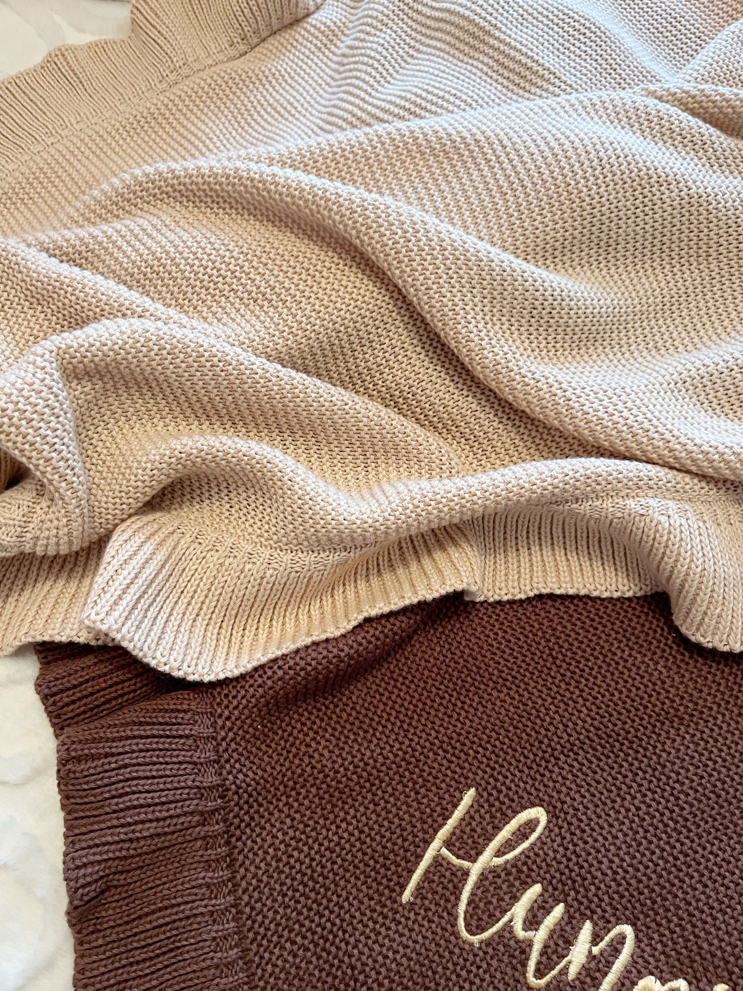 Knitted ruffle edge personalised blanket