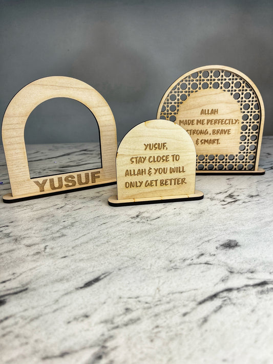 Personalised wooden stands (set of 3)